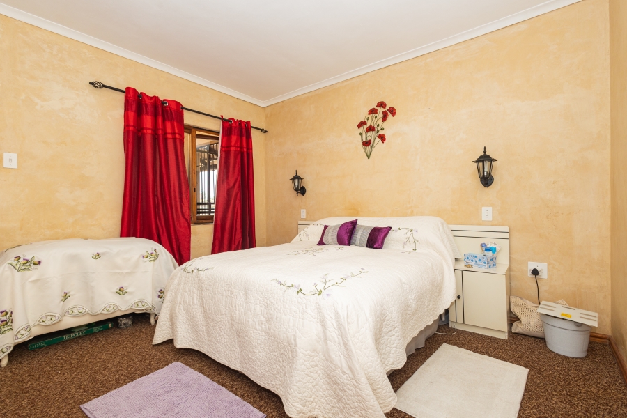 3 Bedroom Property for Sale in Klein Dassenberg Western Cape